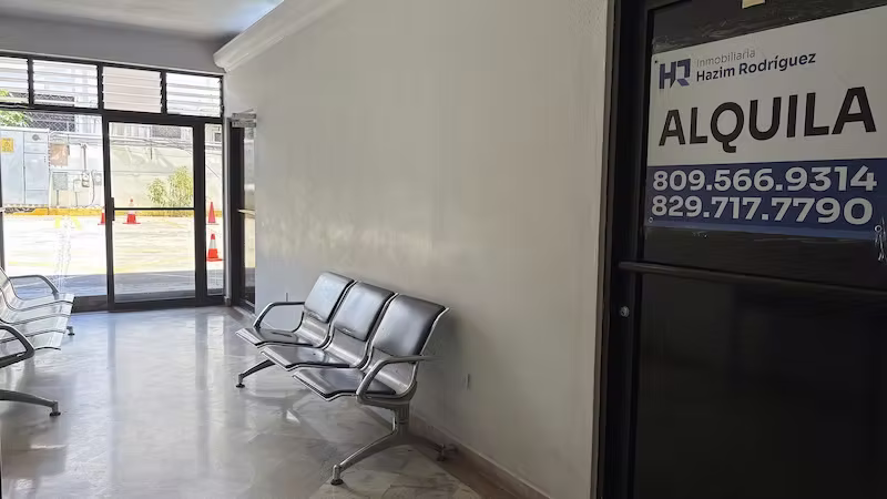 En Gazcue Local en Alquiler RD$25,000.00 - Imagen 5