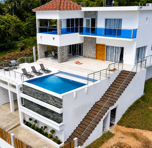 Espectacular Villa con Vista al Mar en Venta en Río San Juan