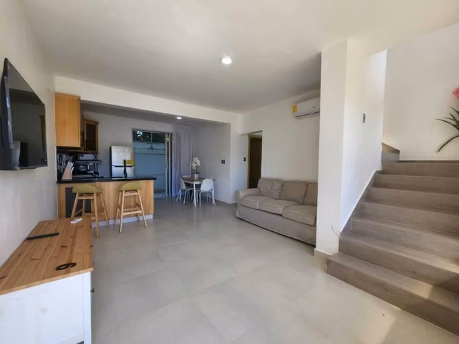 VILLA EN JUAN DOLIO US$160K - Townhouse 2 Hab / 2 Baños + Jacuzzi + 2 Parqueos - LISTA PARA VIVIR - Imagen 3