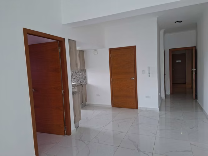 RENTA APARTAMENTO EN EVARISTO MORALES - Imagen 6