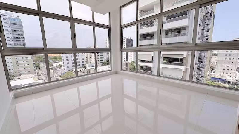 En Naco Apartamento de Dos Habitaciones y Estudio en Alquiler US$1,595. - Imagen 3