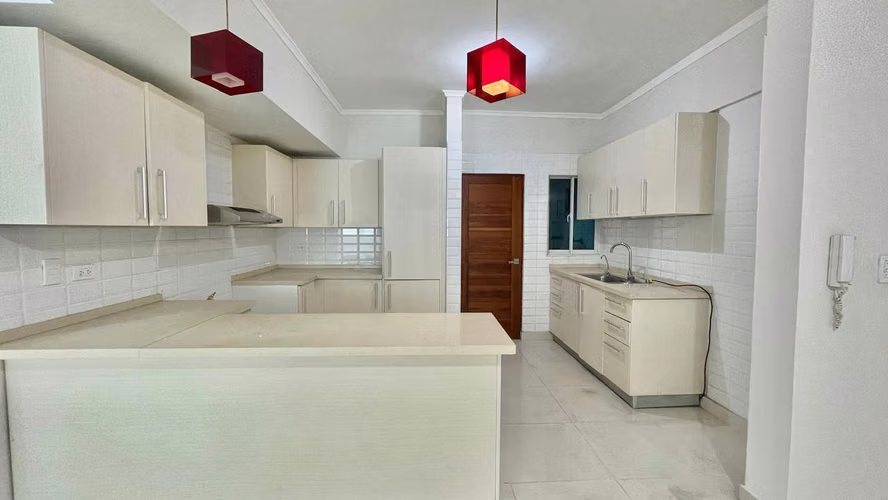 APARTAMENTO VENTA 3HAB EVARISTO MORALES - Imagen 4
