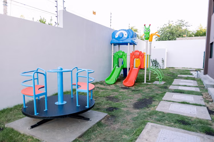 Oportunidad en Santiago: Aptos. Nuevos de 95 m² con Piscina | Vive o Invierte (HFA-256C) - Imagen 3