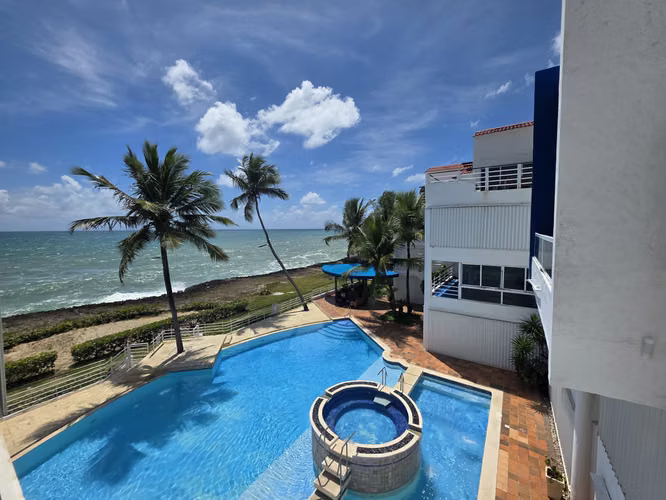 PENTHOUSE DE 3 HABITACIONES EN JUAN DOLIO (GUAYACANES)