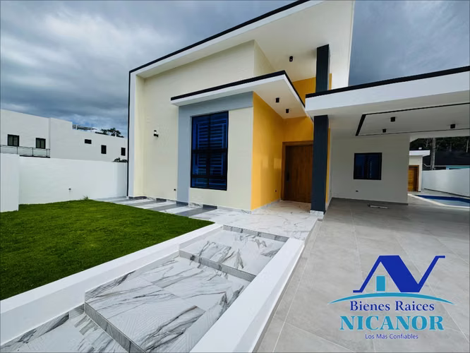 Casa de un nivel 3 habitaciones, 3 baños y piscina - Imagen 2
