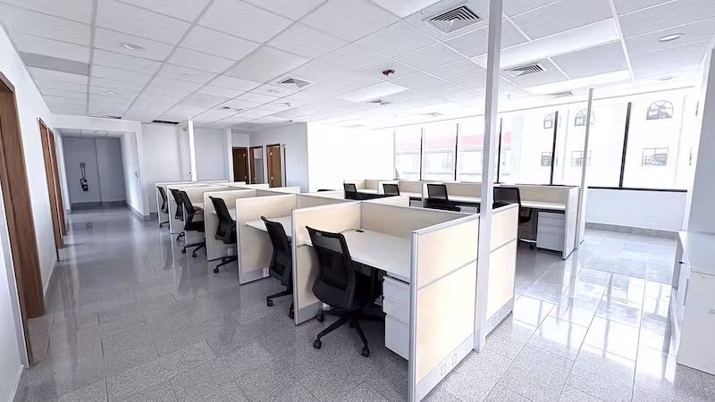 En Serralles Oficina Amueblada en Alquiler US$10,200. - Imagen 7