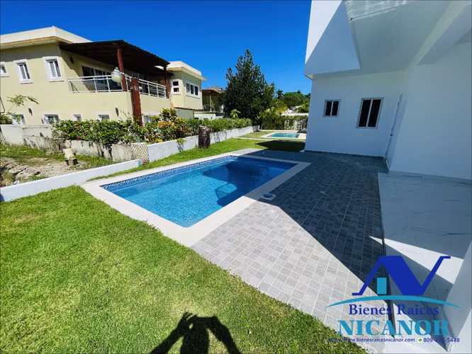 casa en residencial privado con terminacion de primera - Imagen 5