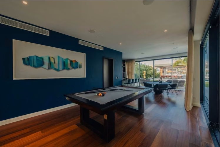 Exclusiva Villa con Muelle Privado de 130 Pies en Cap Cana