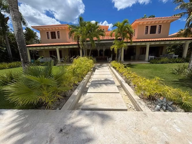 Exclusiva Villa con Vista al Golf en Casa de Campo - Imagen 5