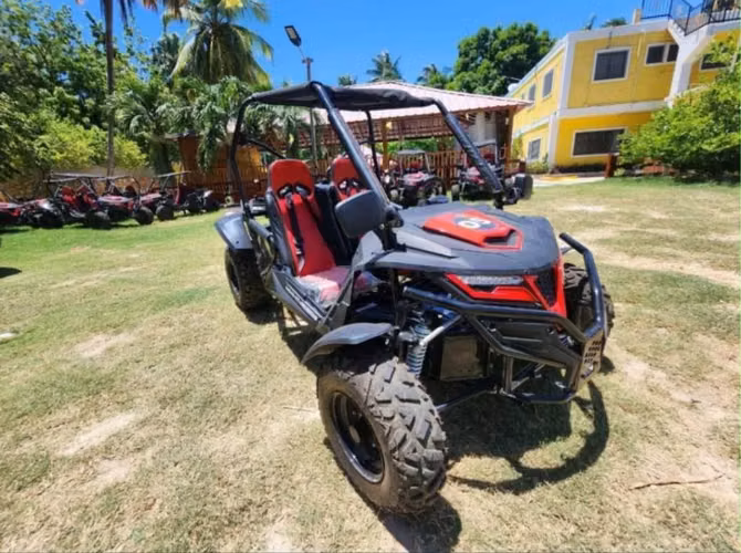  ¡Oportunidad de Negocio! Lote de 9 TrailMaster Blazer 200R 2023 por solo US$30,000