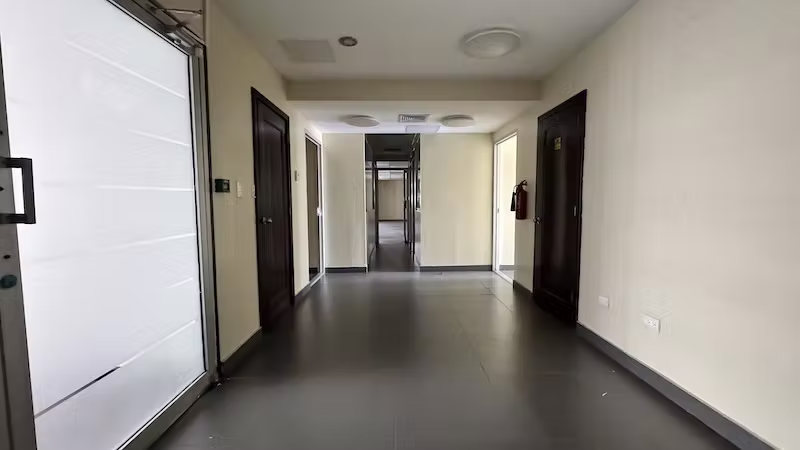 En Naco Oficina en Alquiler 400 m2 en US$11,000. - Imagen 3