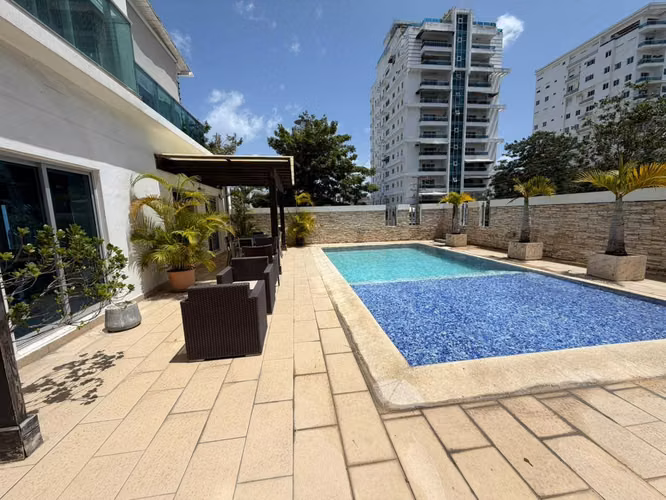 Apartamento piso alto y vista al mar . - Imagen 7