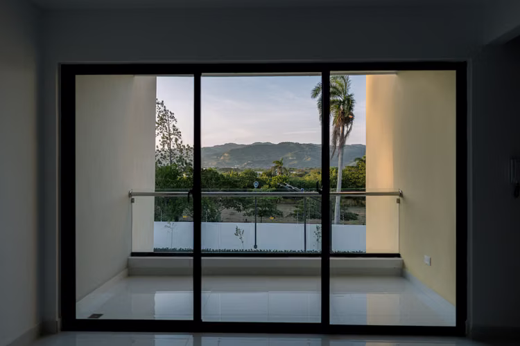 Tu Nuevo Comienzo en Santiago: Apartamento Moderno de 95 m² con Piscina Incluida (HFA-256C) - Imagen 4