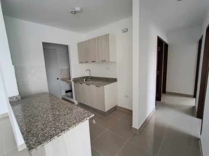 Apartamento de venta en la Jacobo Majluta - Imagen 4