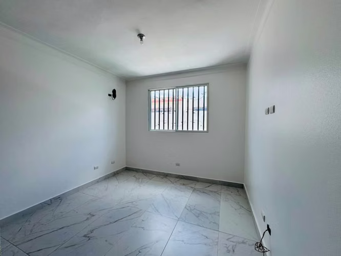 Se alquila casa en residencial cerrado en gurabo - Imagen 5