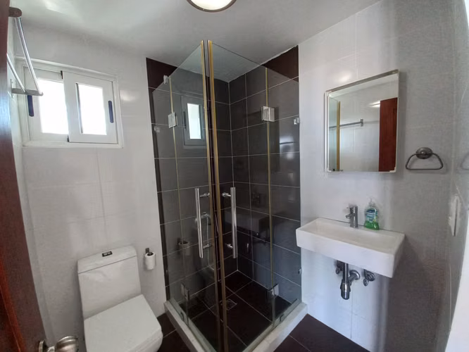 Apartamento en alquiler Evaristo Morales, 1 hab mas family - Imagen 3