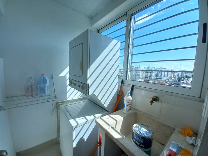 Apartamento en alquiler Evaristo Morales, 1 hab mas family - Imagen 8