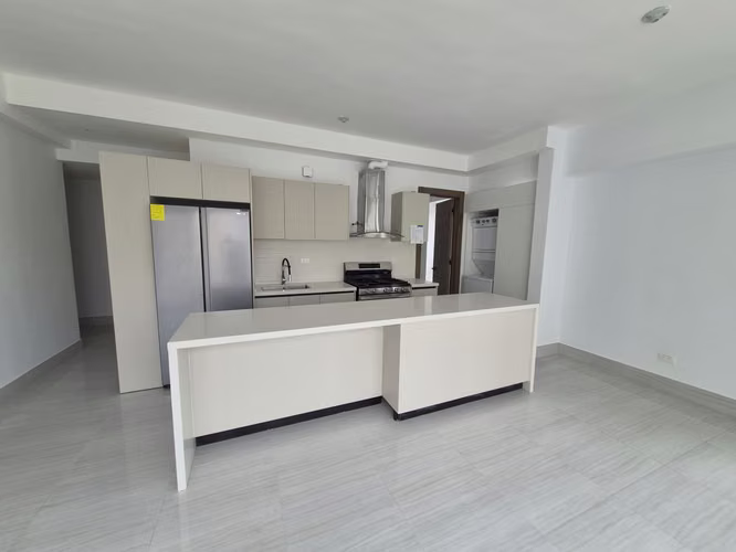 Apartamento en alquiler Bella vista, 2 hab con linea blanca - Imagen 2