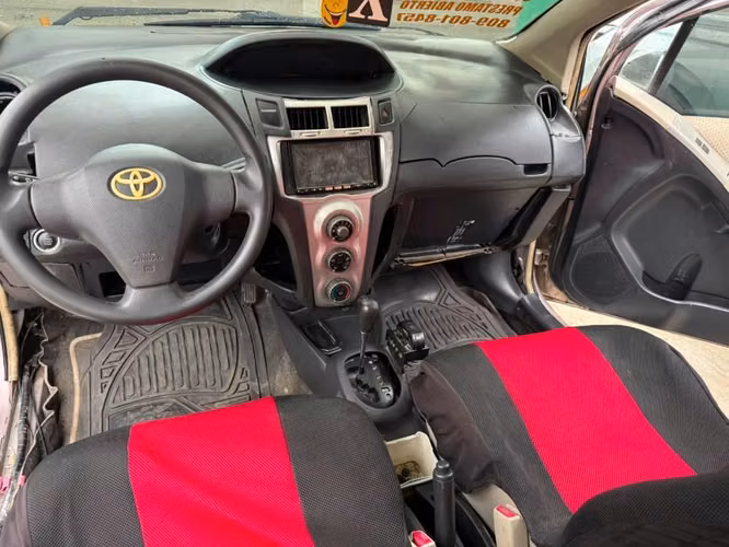 Toyota Vitz año 2007