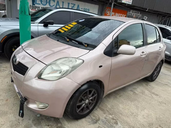 Toyota Vitz año 2007