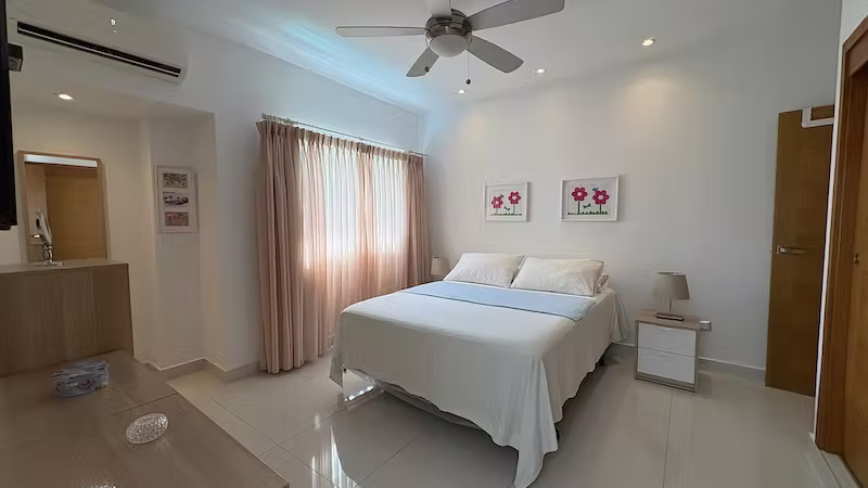 En Piantini Apartamento Amueblado en Venta de Una Habitación US$163,500. - Imagen 4