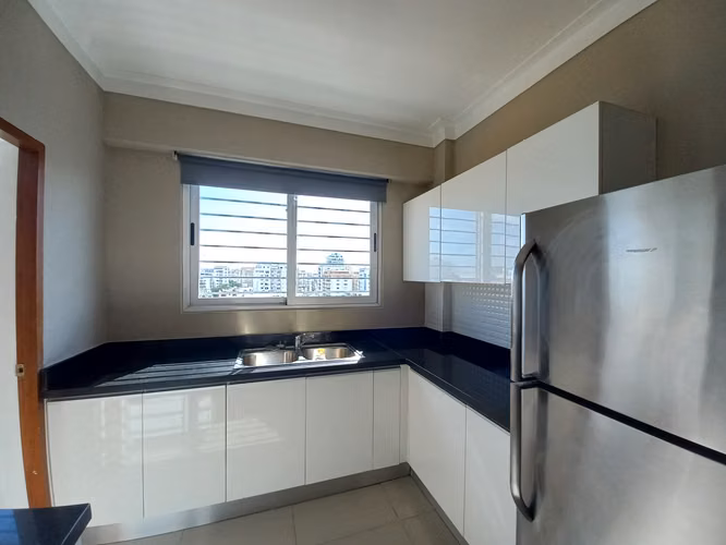 Apartamento en alquiler Evaristo Morales, 1 hab con family - Imagen 2