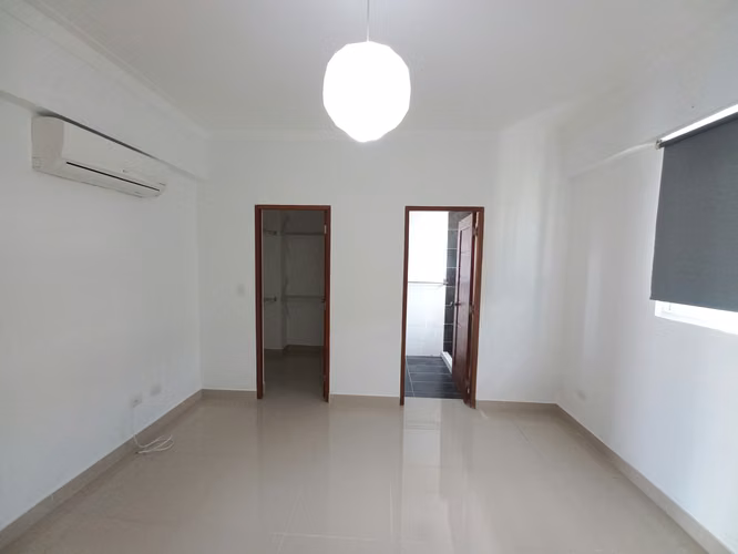Apartamento en alquiler Evaristo Morales, 1 hab con family - Imagen 5