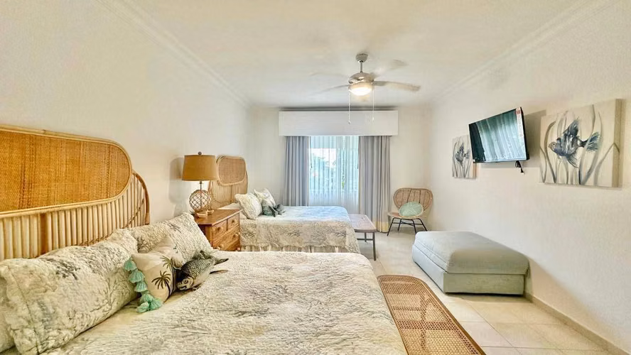 Apartamento de Lujo en Venta en Club Hemingway, Juan Dolio | 2 Hab | US$525,000