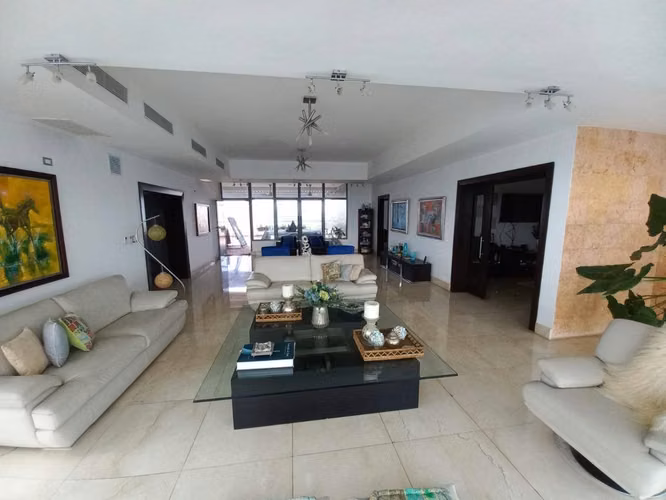 LUJOSO PENTHOUSE CON VISTA 360° EN SERRALLÉS - Imagen 3