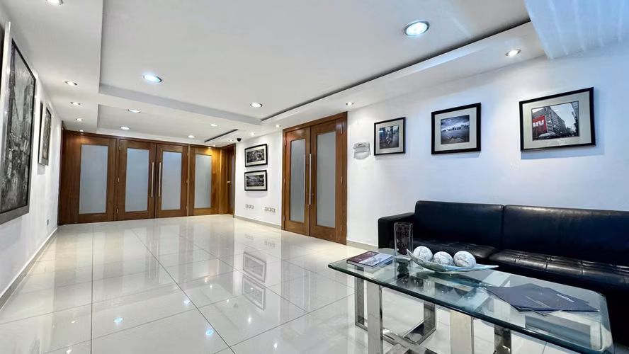Edificio corporativo / local comercial en venta en El Vergel - Imagen 6