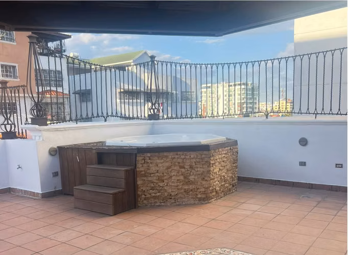 Penthouse en venta en Urbanizaacion Real