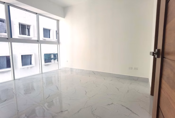 Apartamento de 3 habitaciones en Bella Vista - Imagen 3