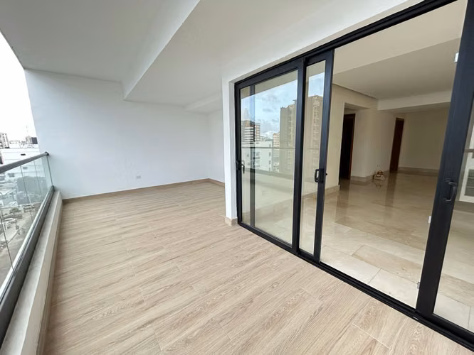 Apartamento en renta de 3 habitaciones en el Ensanche Naco - Imagen 2