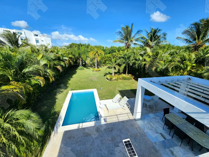 Villa amueblada en Playa Nueva Romana, individual, 3 habitaciones, a 2 min del club de playa