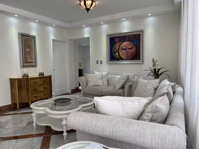 Apartamento en Alquiler en Piantini Amueblado de TRES Habitaciones - Imagen 2