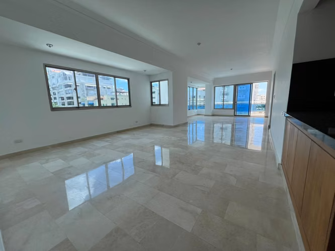 VENDO APARTAMENTO EN EL RENACIMIENTO