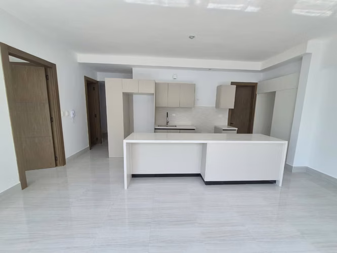 Apartamento en alquiler Bella vista, 2 hab 2 parqueos - Imagen 2