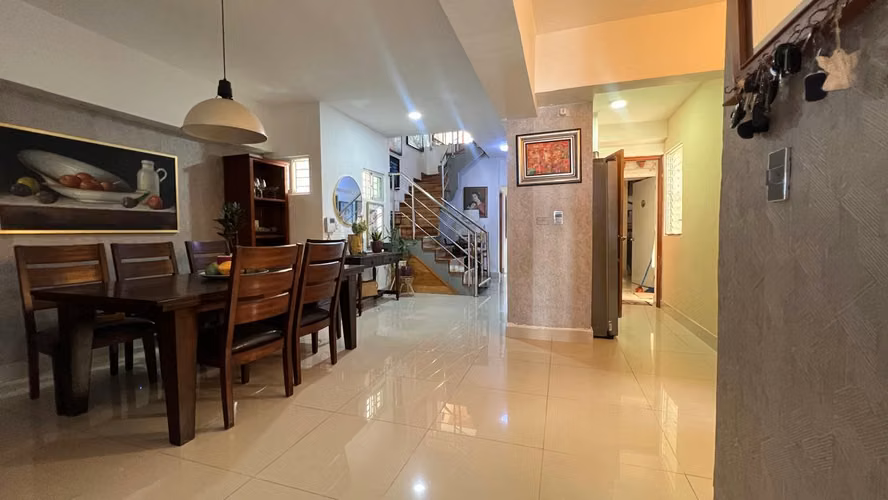 Apartamento en venta en Los Prados con terraza - Imagen 2