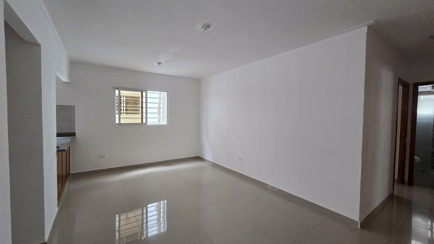 Apartamento en la Republica de colombia, 2do nivel con 3 parqueos, Altos de colombia. - Imagen 10