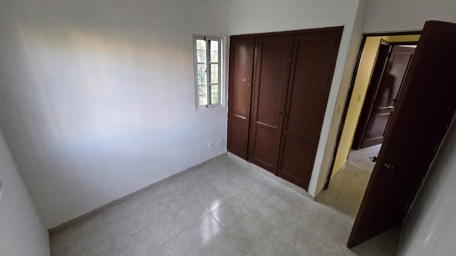 Apartamento en Residencial Carmen Renata, 3er nivel con 3 habitaciones y 2 baños.  - Imagen 6