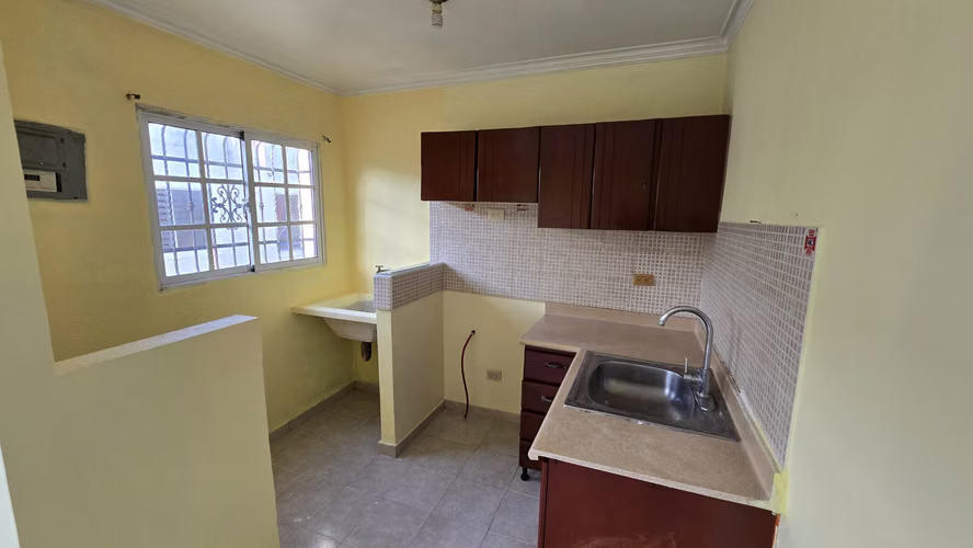Apartamento en Residencial Carmen Renata, 3er nivel con 3 habitaciones y 2 baños.  - Imagen 12