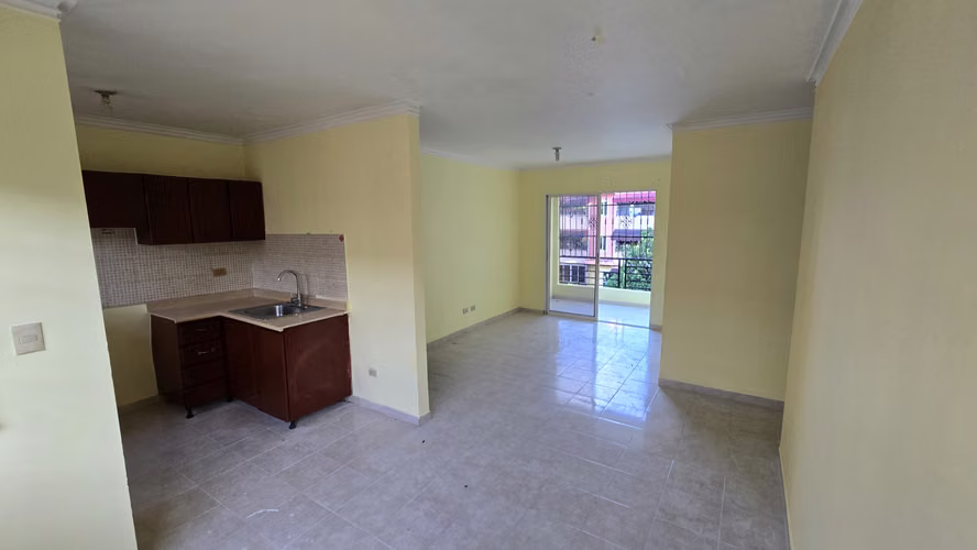 Apartamento en Residencial Carmen Renata, 3er nivel con 3 habitaciones y 2 baños.  - Imagen 13