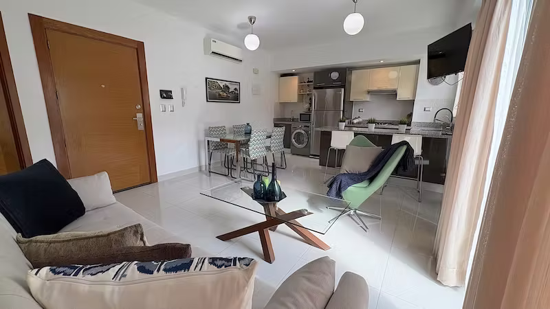 Oportunidad en Piantini. Apartamento amueblado de Una Habitación. US$150,000