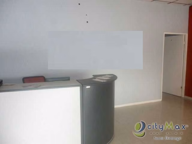 Local de 75 mts en Alquiler en el Naco, Proximo a la 27 de Febrero - Imagen 2