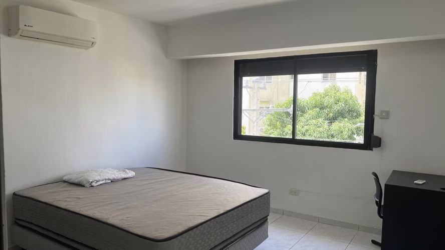 SOLO ESTUDIANTES | AMOBLADO | GAZCUE - Imagen 1