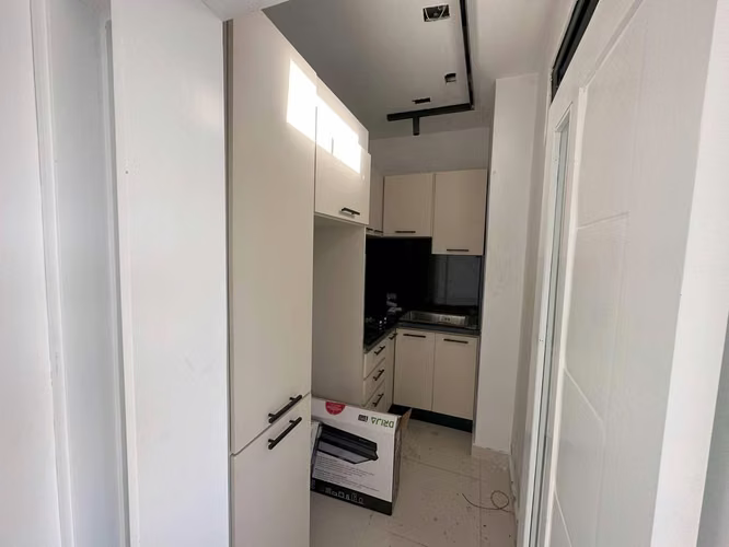 Estudio en alquiler vacio, Renacimiento - Imagen 2