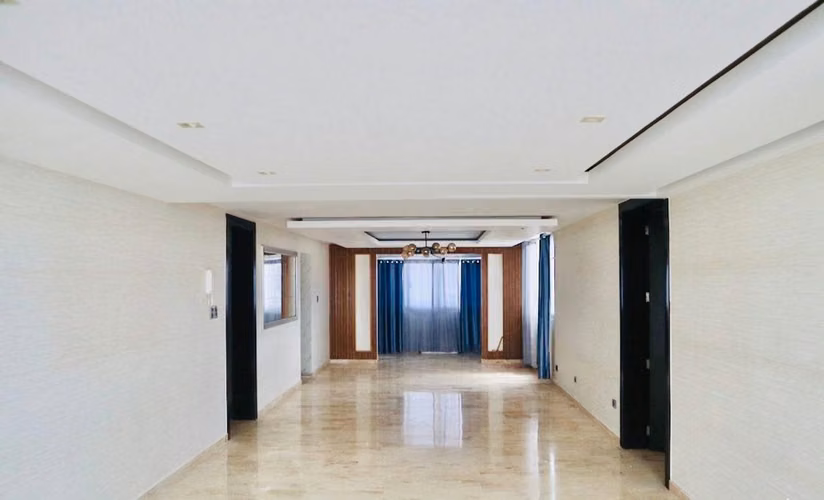 Apartamento en renta de 3 habitaciones en La Julia