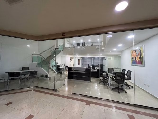  Local Comercial en Alquiler en Malecón Center - Imagen 2