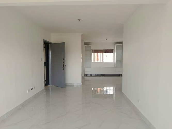 Alquilo Apartamento 4to Piso, Santo Domingo Oeste, 3 Habitaciones, A/infantil, Cancha Basquet - Imagen 9