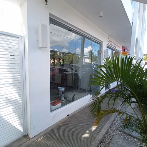 Local Comercial en Alquiler en el Julieta 2do nivel - Imagen 3
